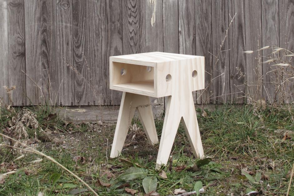 Taburete de madera
